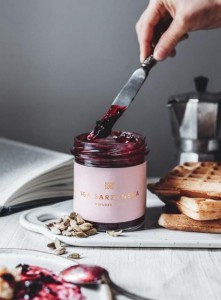 Konfitura z czarnej porzeczki z kardamonem 330ml